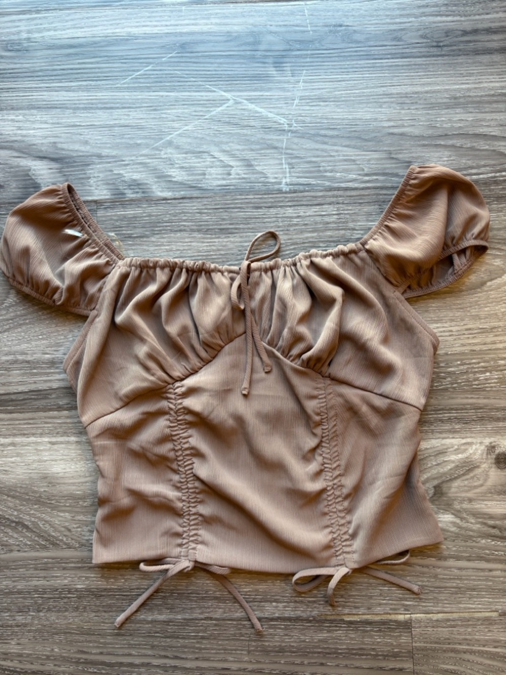 ACTIVE USA Brand. Women’s Ruched Off-Shoulder Crop Top in Brown. Large